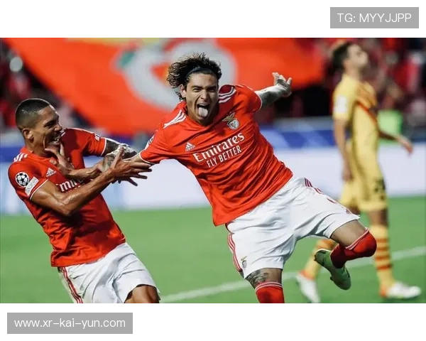 蒂奥内：圣保利锋线尖刀，多次错失机会遗憾落败