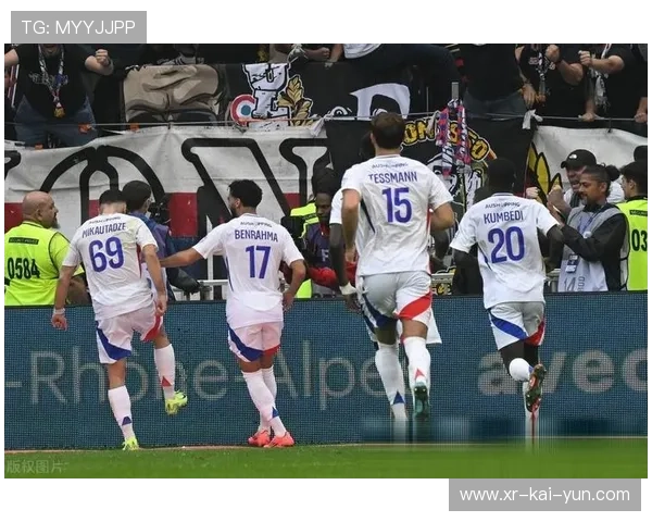 里昂1-0小胜里尔,十连胜背后的防守体系重塑